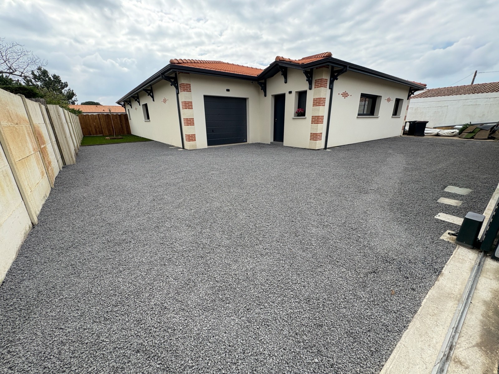 Allée en gravillon 6/10 gris