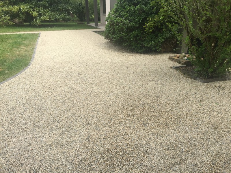 gestion de l’eau pluviale pour votre allée en enrobé ou gravillon