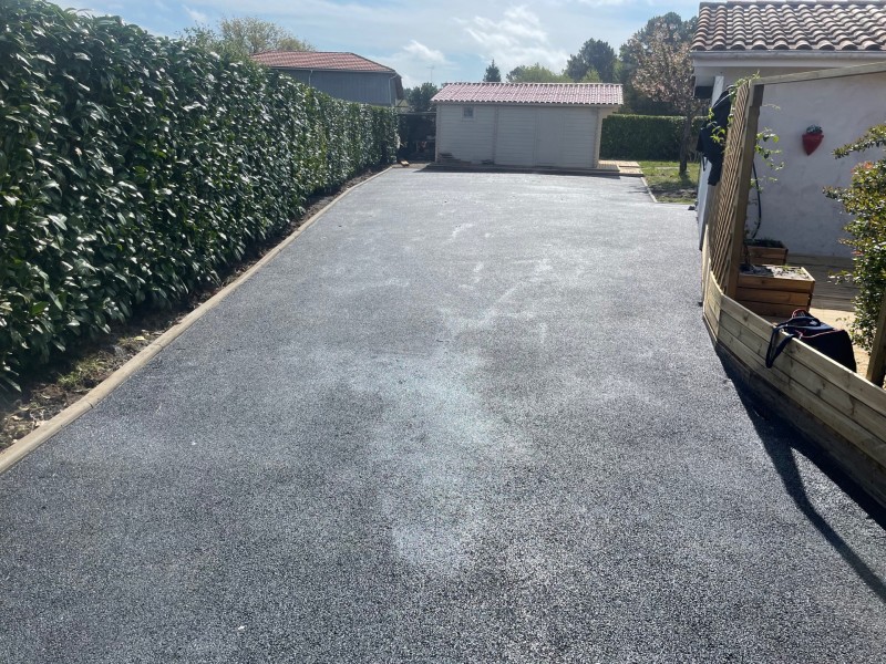 faire son allée garage en bitume bordure ciment