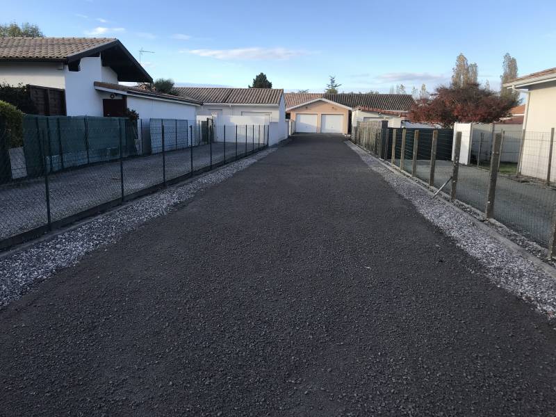 création d’une allée en calcaire à Gujan-Mestras