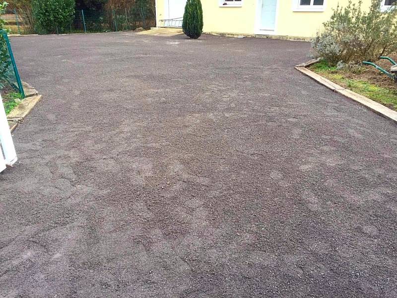 Cour cailloux biganos