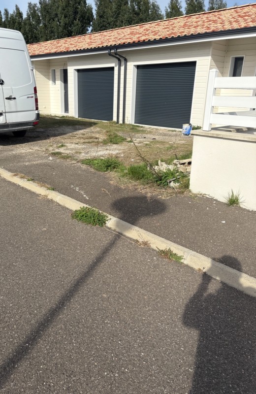 Création de cours en enrobé drainant et résistant à Gujan-Mestras