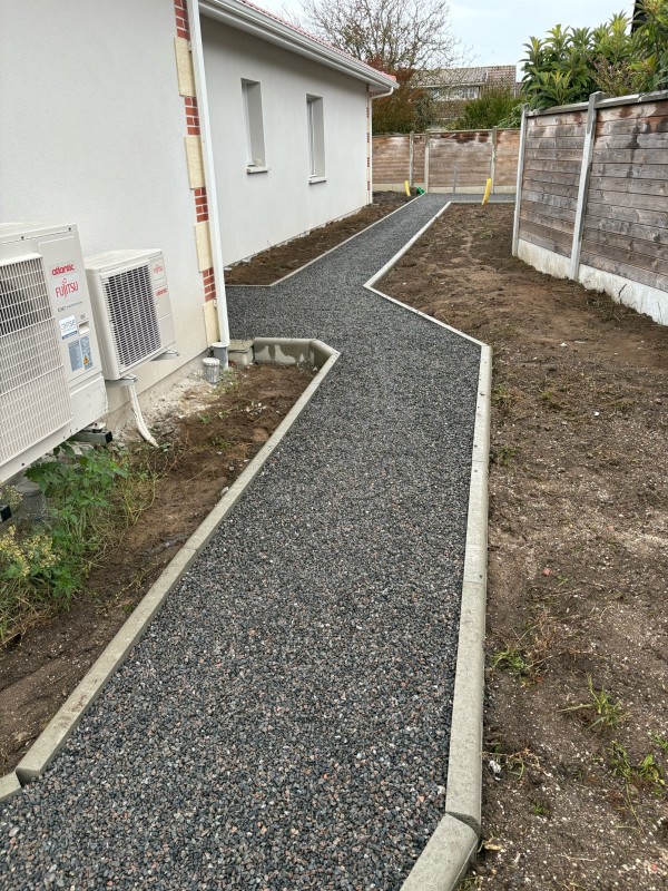 Bordures P1 standard béton Biganos