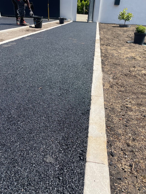 motifs en pavés dans enrobé sur le Bassin d’Arcachon par lizé Yanick tp