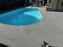 Notre zone d'activité pour ce service Réalisation d’une moquette de pierre pour aire de jeux ou allée PMR avec finitions adaptées sur à Gujan-Mestras 33470 sur le Bassin d'Arcachon en Gironde